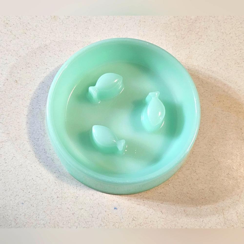 Frisco Fish Shaped Ridges Slow Feed Bowl - Picture 4 of 6